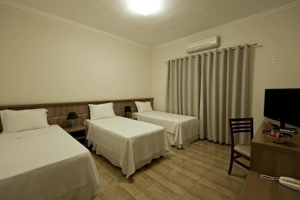 Grand Enio Hotel E Cantina Varginha  Buitenkant foto