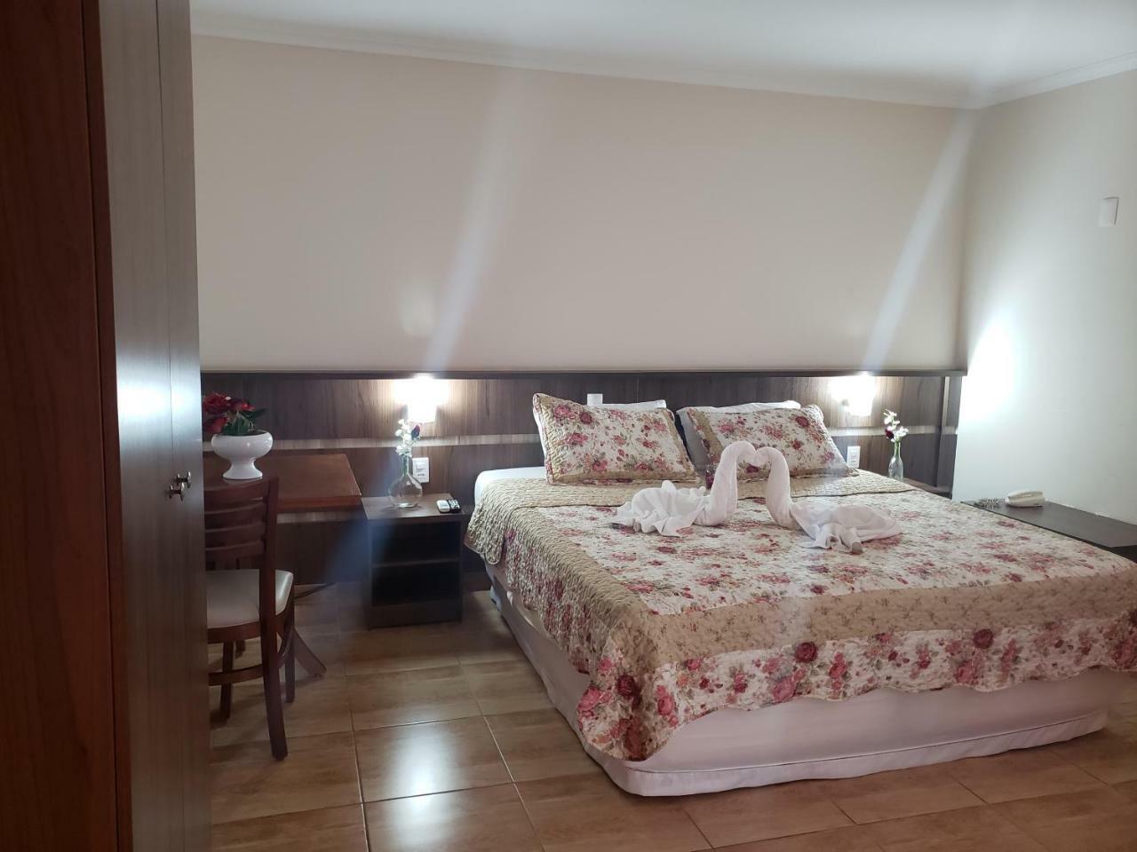 Grand Enio Hotel E Cantina Varginha  Buitenkant foto